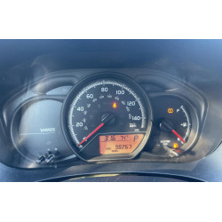 2016 TOYOTA YARIS