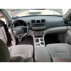 2011 TOYOTA HIGHLANDER