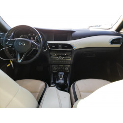 2017 INFINITI QX30