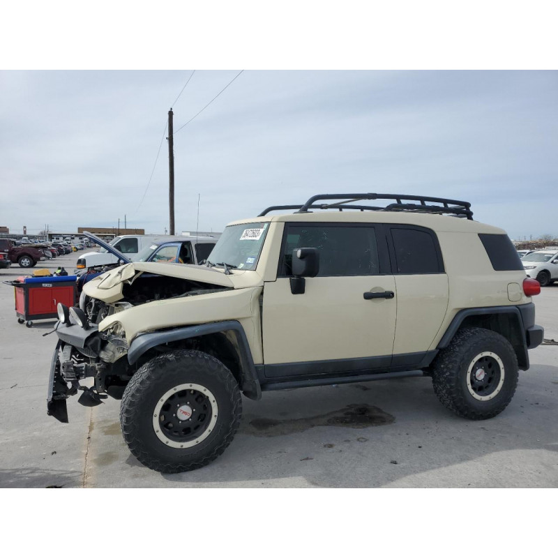 2010 TOYOTA FJ CRUISER
