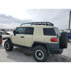 2010 TOYOTA FJ CRUISER