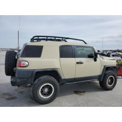 2010 TOYOTA FJ CRUISER