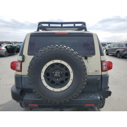 2010 TOYOTA FJ CRUISER