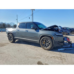 2025 RIVIAN R1T PREMIU 7FCTGCAP6SN039178 96924695