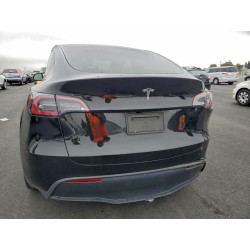 2024 TESLA MODEL Y 7SAYGDED1RF160018 95446485