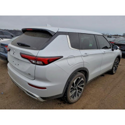 2022 MITSUBISHI OUTLANDER JA4J4UA84NZ085555 97854915
