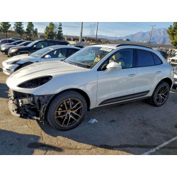 2022 PORSCHE MACAN WP1AA2A57NLB05632 94376475