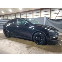 2024 TESLA MODEL Y 7SAYGAEE4RF009925 92301765