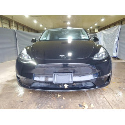 2024 TESLA MODEL Y 7SAYGAEE4RF009925 92301765