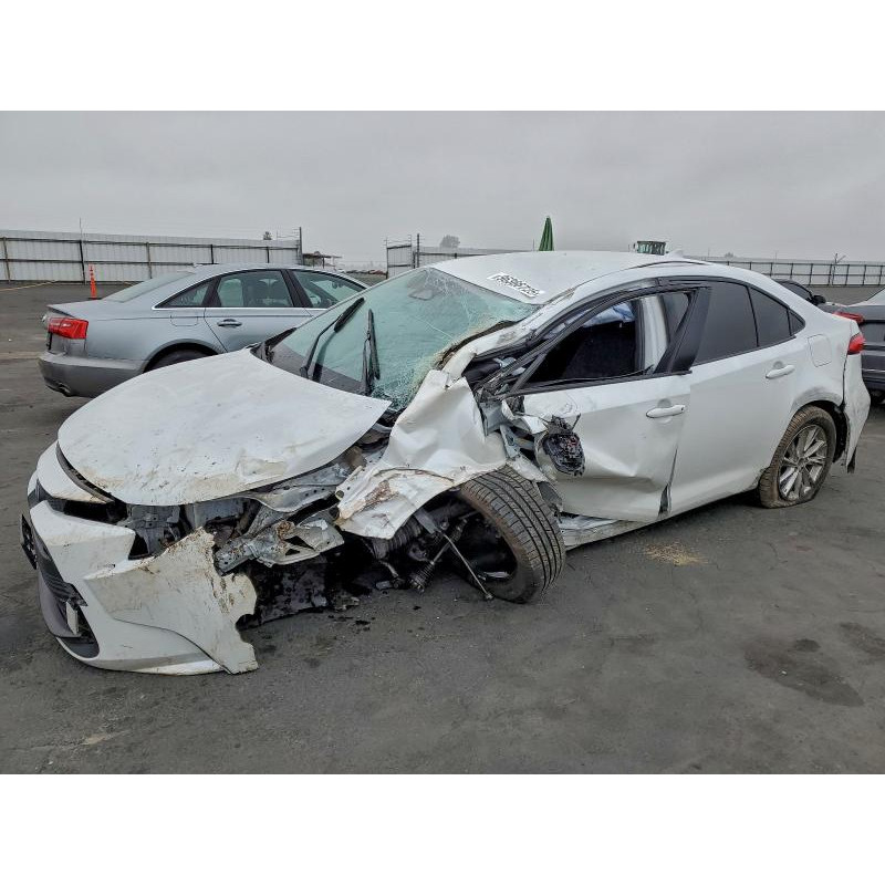 2024 TOYOTA COROLLA JTDBCMFE2R3045110 96366725
