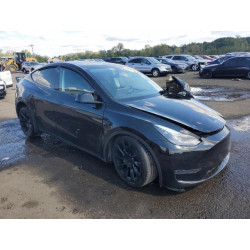 2024 TESLA MODEL Y 7SAYGDEE0RA225592 71990285
