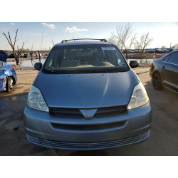 2004 TOYOTA SIENNA