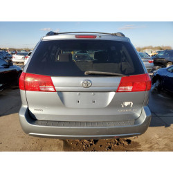 2004 TOYOTA SIENNA