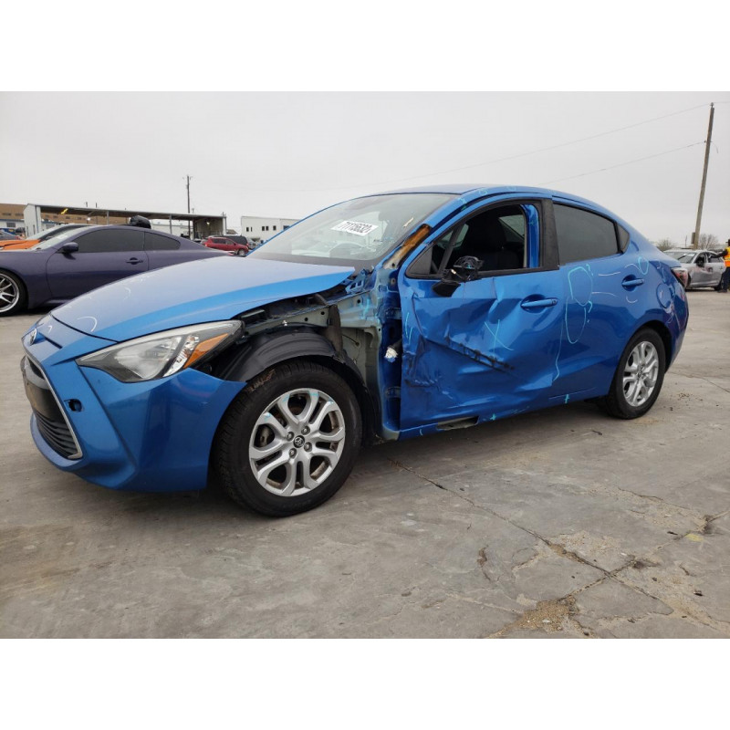 2017 TOYOTA YARIS