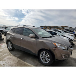 2011 HYUNDAI TUCSON