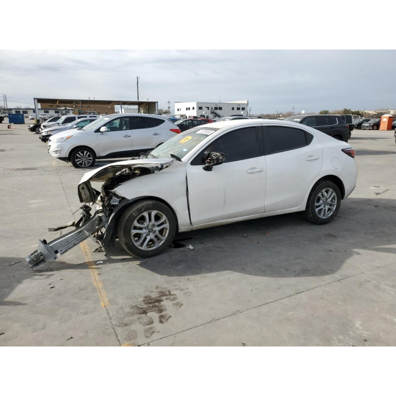 2018 TOYOTA YARIS