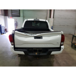 2018 TOYOTA TACOMA