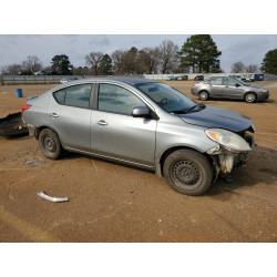 2013 NISSAN VERSA