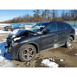 2022 ALFA ROMEO STELVIO ZASPAKBN0N7D38262 74486035