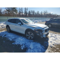 2024 VOLVO V60 YV4L12WY6R2141074 74888615