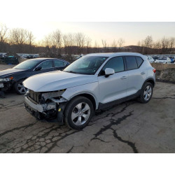 2021 VOLVO XC40 YV4162UK5M2477699 79675475
