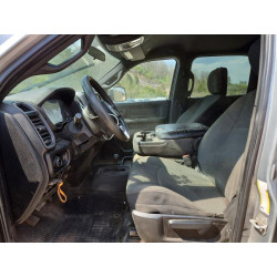 2021 RAM 2500 3C6UR5CJ1MG679696 47318306