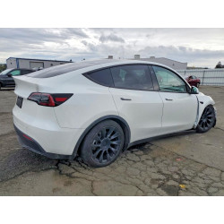 2025 TESLA MODEL Y 7SAYGDED0SF276431 77735985