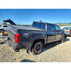 2024 TOYOTA TACOMA 3TMLB5JNXRM081985 46664526