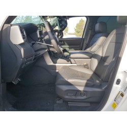 2025 TOYOTA TUNDRA 5TFWA5DB3SX317667 47645086