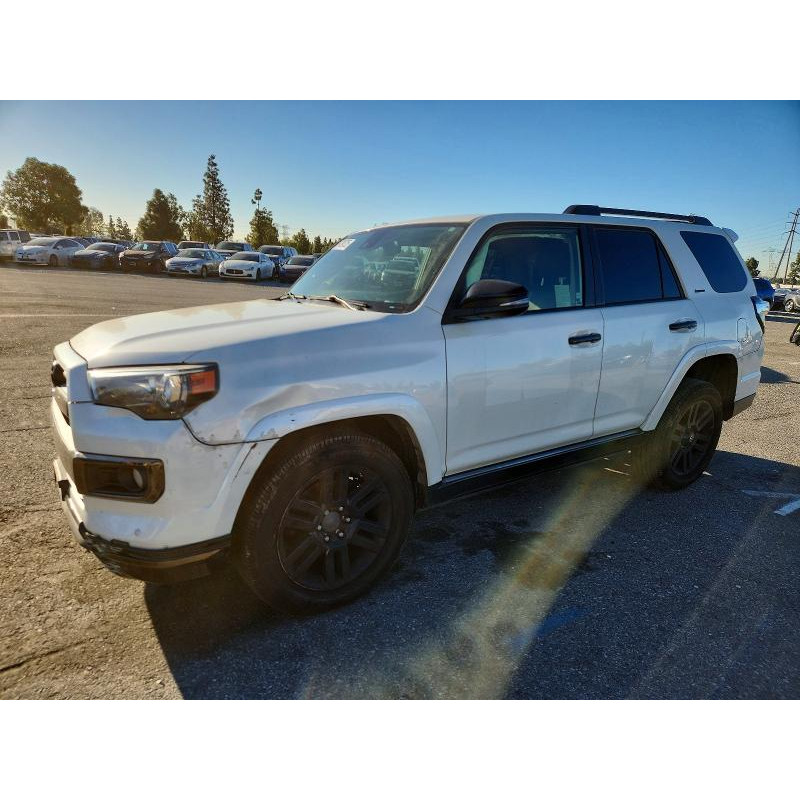 2020 TOYOTA 4RUNNER JTEBU5JR2L5778732 74790725