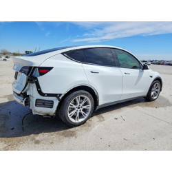 2021 TESLA MODEL Y 5YJYGDEE1MF306898 46548056