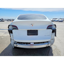 2021 TESLA MODEL Y 5YJYGDEE1MF306898 46548056