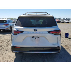 2024 TOYOTA SIENNA 5TDZRKEC9RS197949 46239586