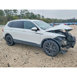 2022 VOLKSWAGEN TIGUAN 3VV3B7AX8NM104124 41740286