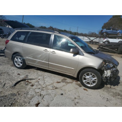 2005 TOYOTA SIENNA