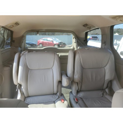 2005 TOYOTA SIENNA
