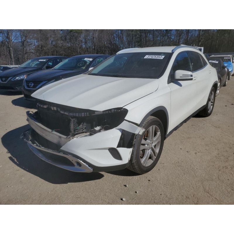 2015 MERCEDES-BENZ GLA-CLASS