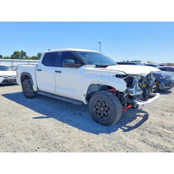 2025 TOYOTA TUNDRA 5TFPC5DBXSX106545 52683056