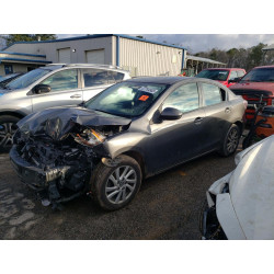 2013 MAZDA 3