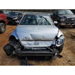 2012 VOLKSWAGEN BEETLE