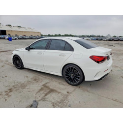 2022 MERCEDES-BENZ A-CLASS W1K3G4EBXNJ368266 52258216