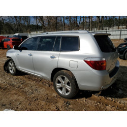 2010 TOYOTA HIGHLANDER