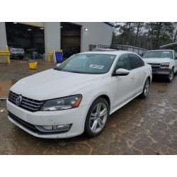 2012 VOLKSWAGEN PASSAT
