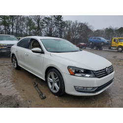 2012 VOLKSWAGEN PASSAT