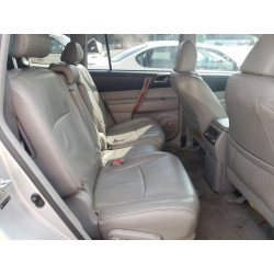 2010 TOYOTA HIGHLANDER