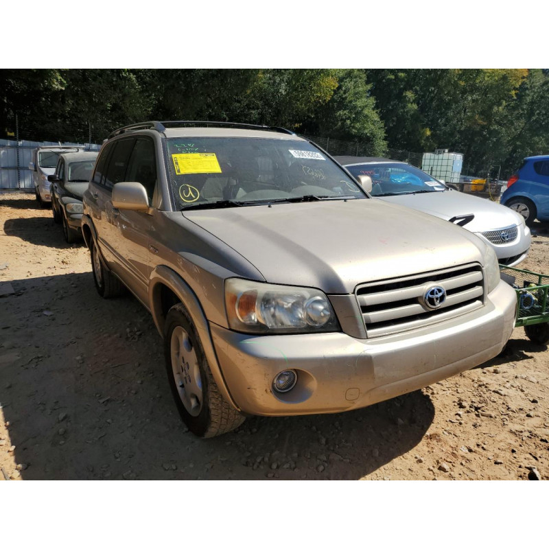 2004 TOYOTA HIGHLANDER