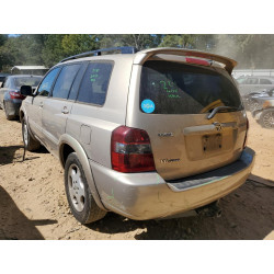 2004 TOYOTA HIGHLANDER