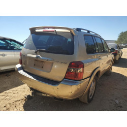 2004 TOYOTA HIGHLANDER