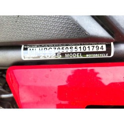 2025 HONDA CBR CYCLE MLHPC7050S5101794 54649886