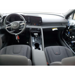 2022 HYUNDAI ELANTRA